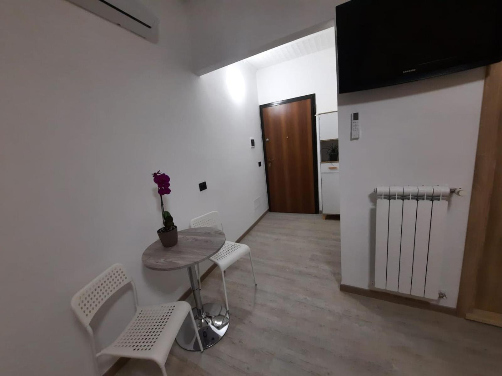 Ferienwohnung Viccinella House Capranica Exterior foto