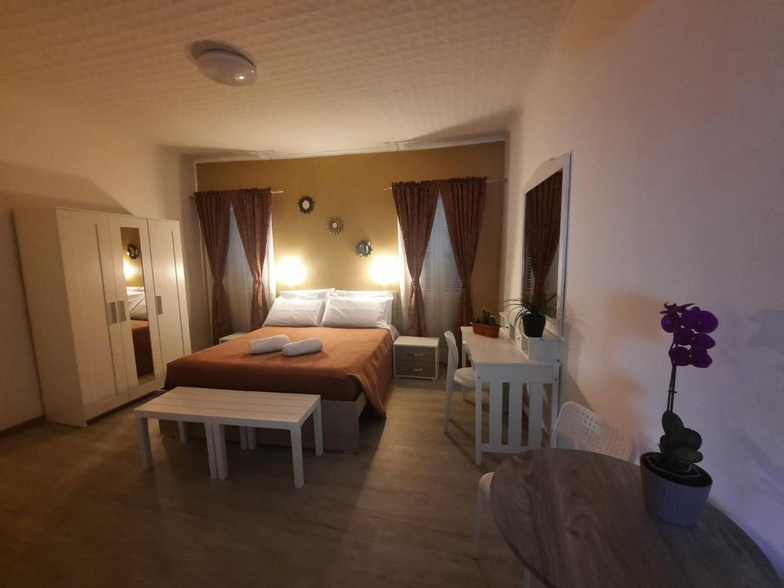 Ferienwohnung Viccinella House Capranica Exterior foto